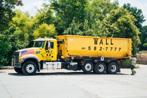 Wall Recycling yellow truck